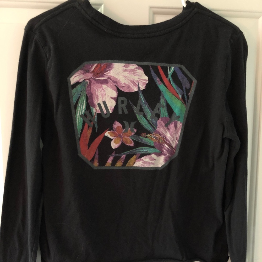 Hurley cropped tee with graphic on the back